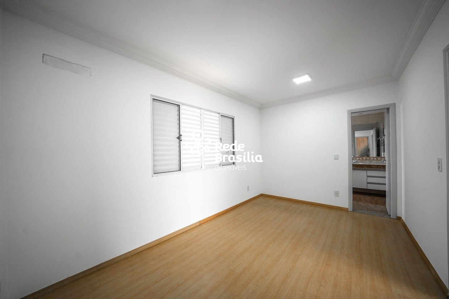 Imagem da propriedade CL52 30