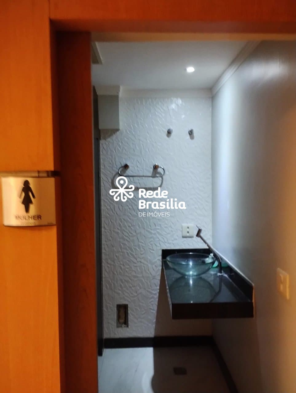 Imagem da propriedade BU808 9