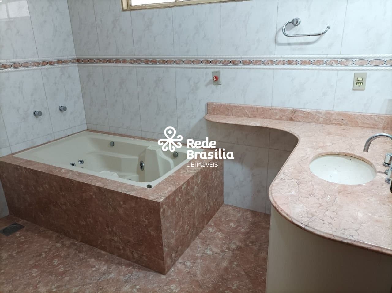 Imagem da propriedade UB1322 22