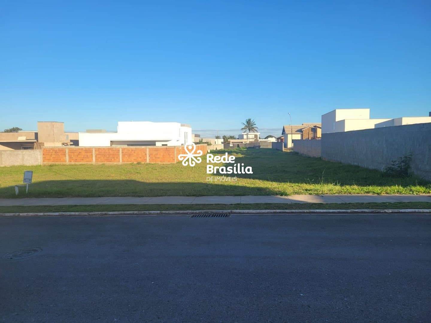 Imagem da propriedade UB1422 1