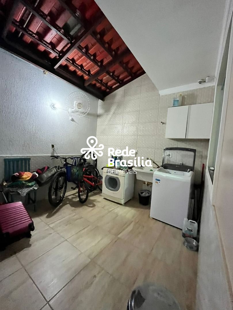 Imagem da propriedade UB575 12