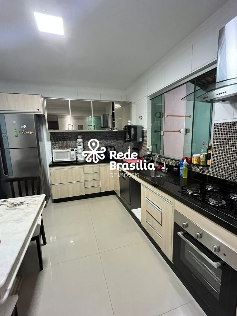 Imagem da propriedade UB575 2