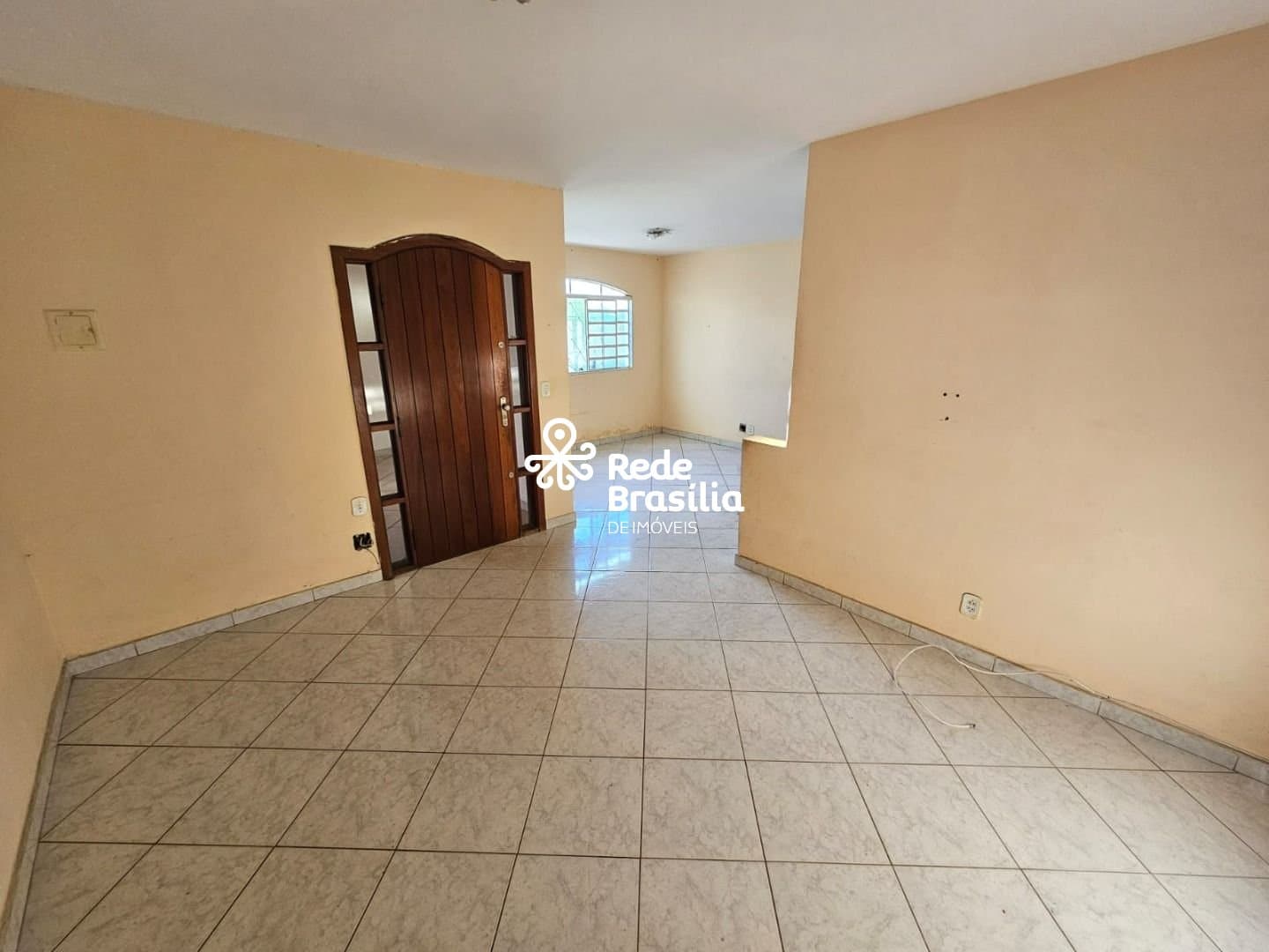 Imagem da propriedade UB996 61