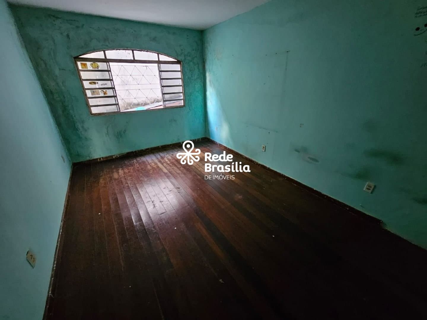 Imagem da propriedade UB996 49
